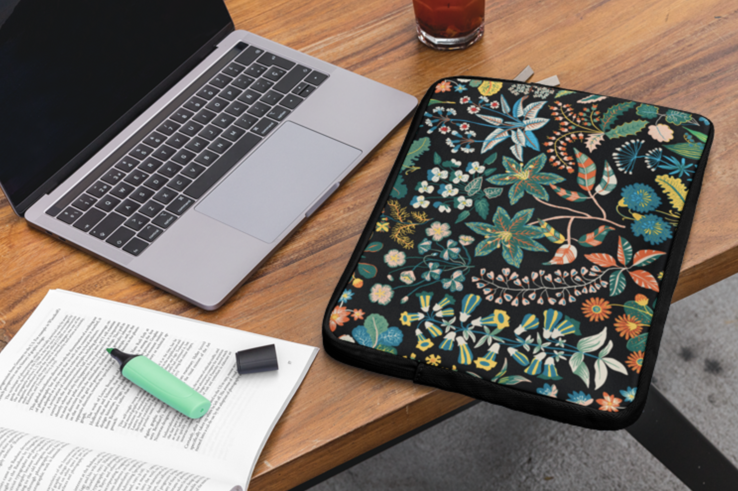 Vintage Floral laptop sleeve